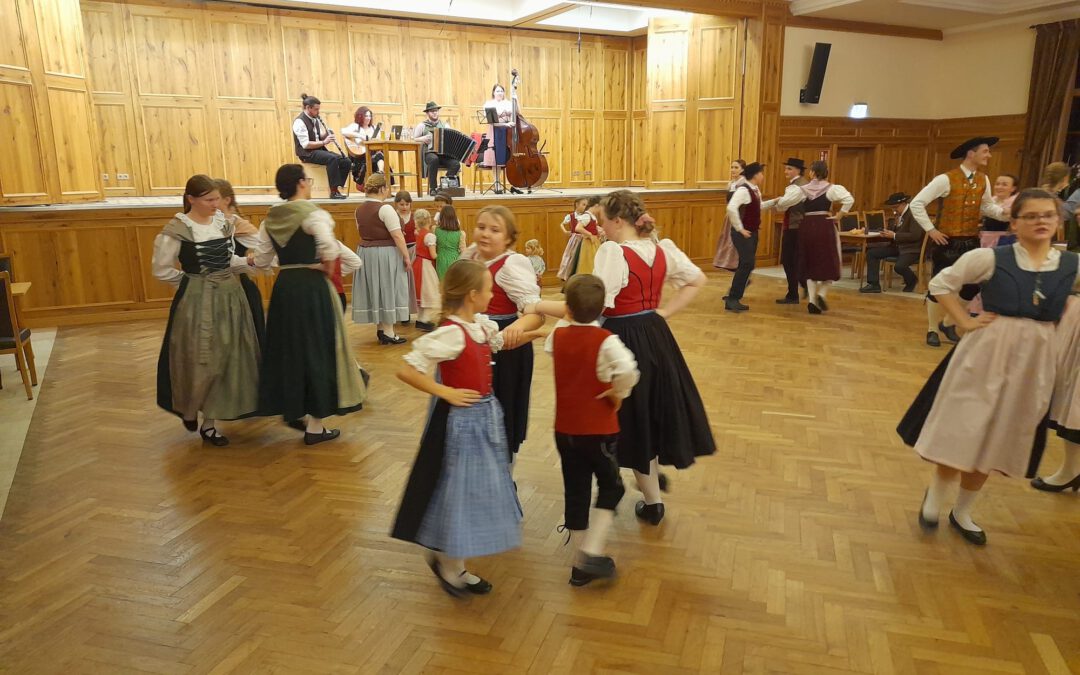 Jugend tanzt ins neue Jahr