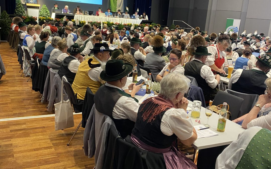 Bayerns Trachtler tagen in Deggendorf